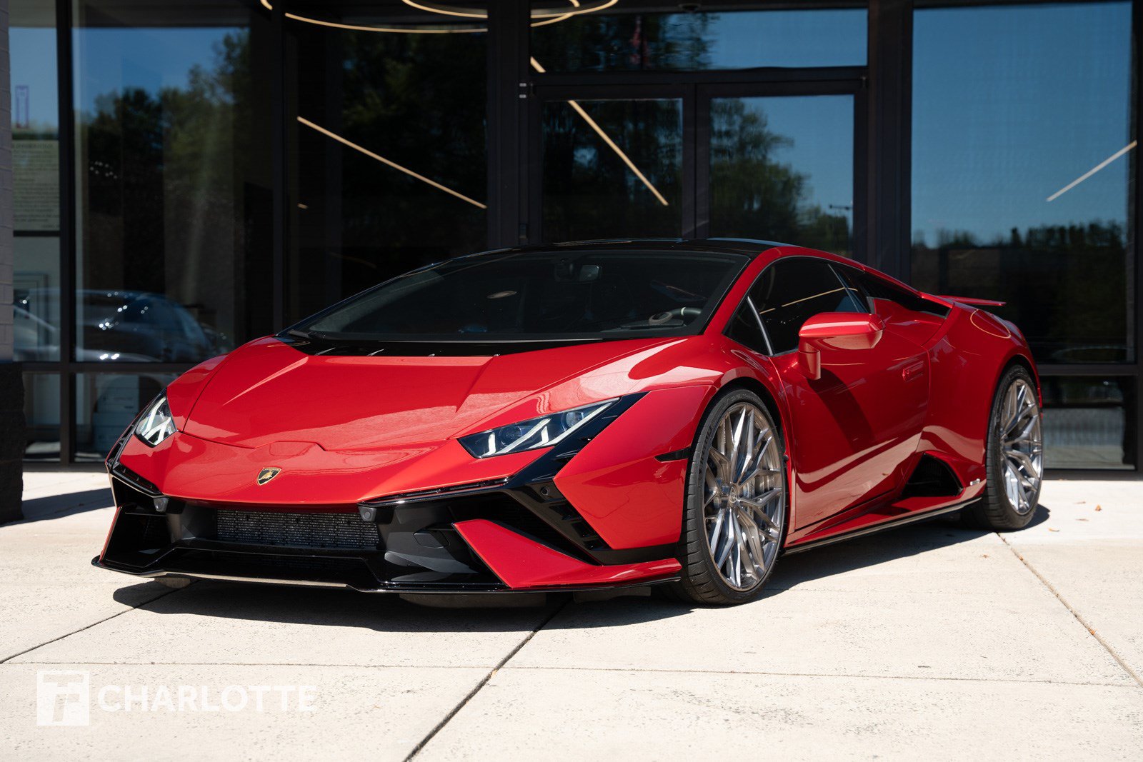 Used 2023 Lamborghini Huracan Tecnica RWD image 8
