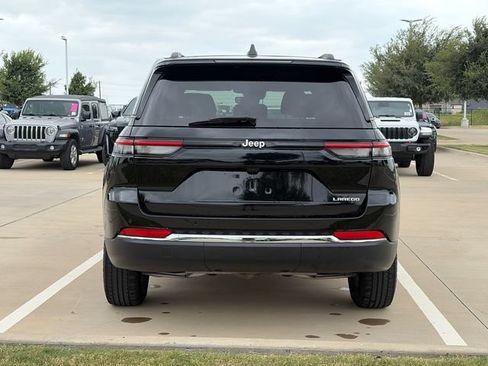 Used 2024 Jeep Grand Cherokee Laredo RWD image 8