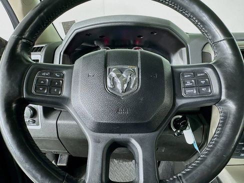Used 2019 RAM 1500 Classic Warlock AWD/4WD image 40