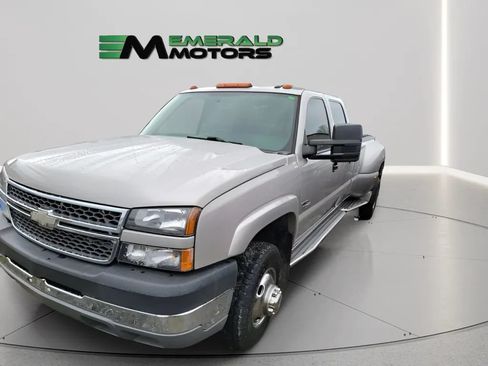 Used 2005 Chevrolet Silverado 3500 4x4 Crew Cab image 1