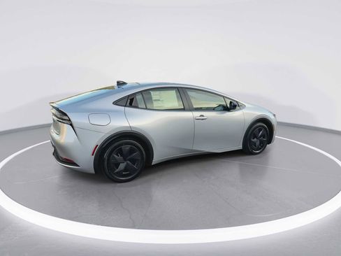 New 2026 Toyota Prius Plug-In Hybrid image 8