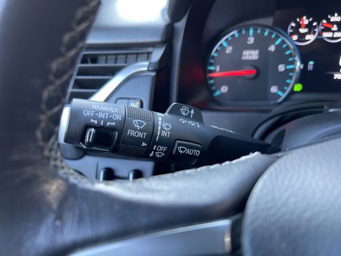 Used 2020 Chevrolet Tahoe Premier image 24