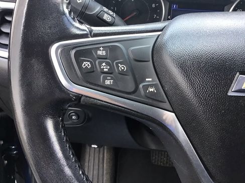 Used 2020 Chevrolet Equinox LT w/ Driver Convenience Package AWD/4WD image 20