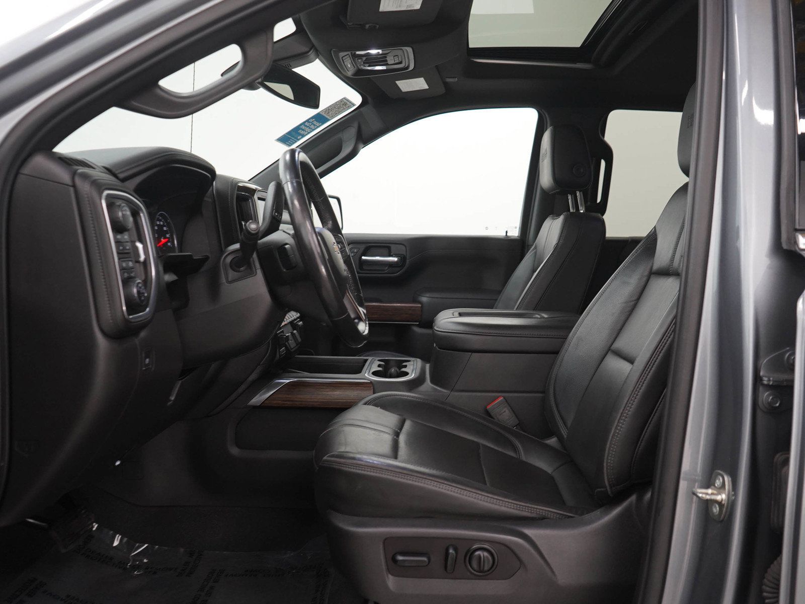 Used 2020 Chevrolet Silverado 1500 High Country AWD/4WD image 24