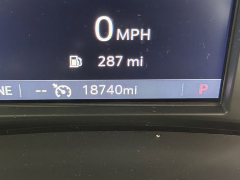 Used 2024 Buick Enclave Essence w/ Experience Buick Package image 22