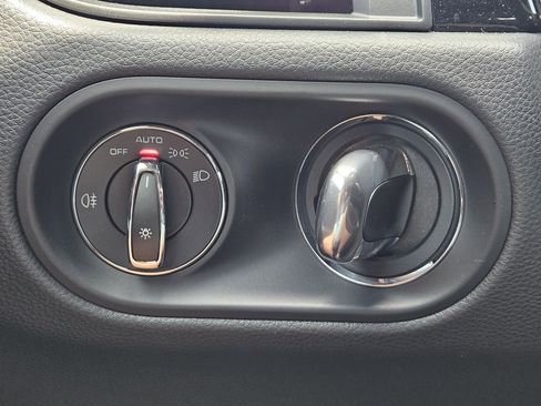 Certified 2026 Porsche Macan GTS image 21