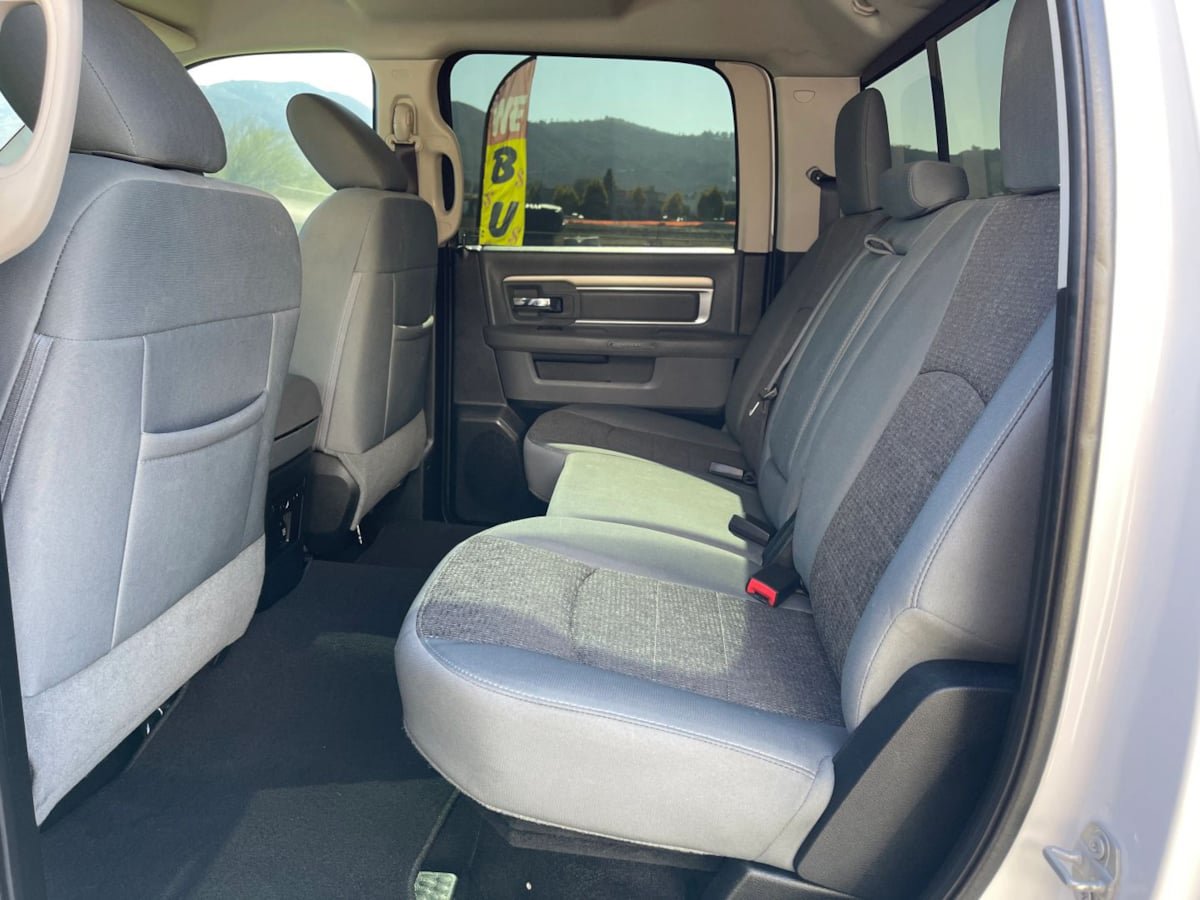 Used 2017 RAM 1500 Big Horn RWD image 22