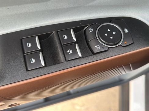 Used 2022 Ford Maverick Lariat image 21