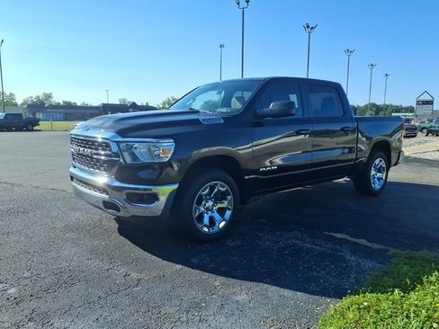 Used 2022 RAM 1500 Big Horn AWD/4WD image 3