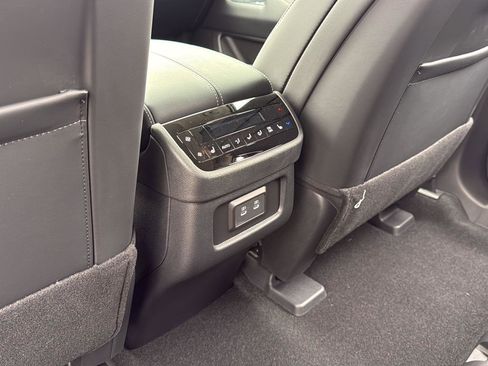 New 2026 INFINITI QX60 Luxe w/ Family Package image 20