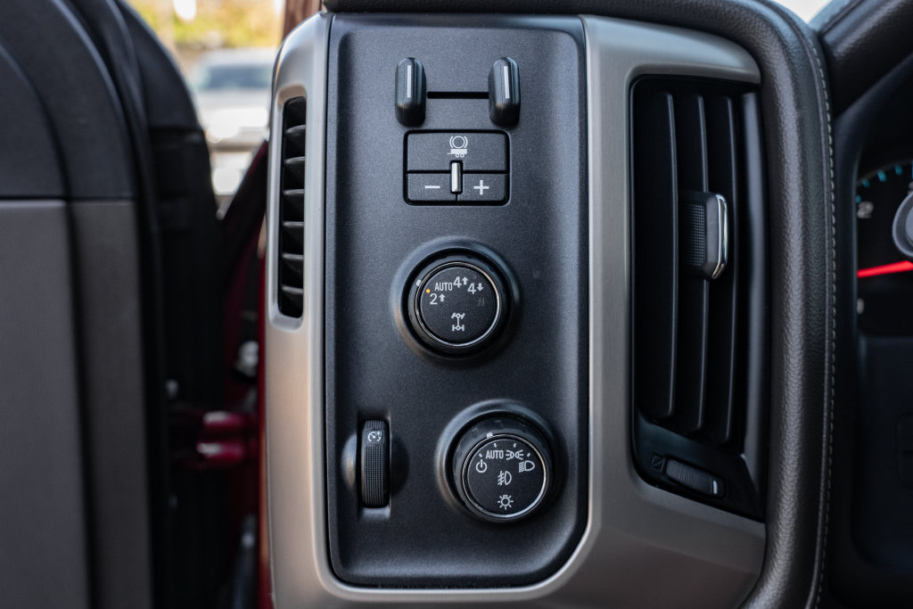 Used 2017 GMC Sierra 1500 Denali AWD/4WD image 21