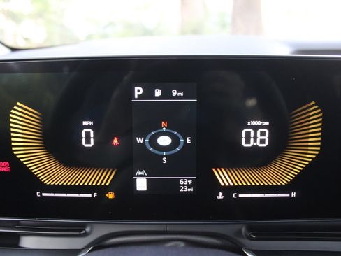 New 2026 Kia Carnival EX FWD image 35