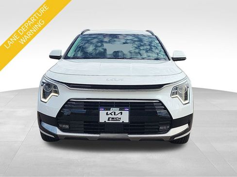 Used 2023 Kia Niro EX Touring image 7