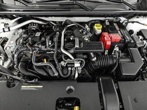 Used 2025 Nissan Sentra SV FWD image 23