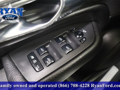 Used 2019 Volvo XC90 T5 Momentum w/ Protection Package Premier image 30