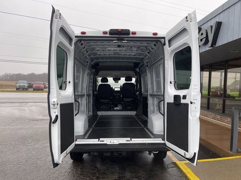 New 2025 RAM ProMaster 3500 w/ Premium Convenience Group image 5