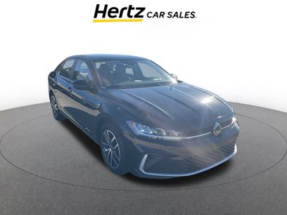 Used 2025 Volkswagen Jetta SE