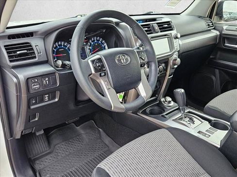 Used 2019 Toyota 4Runner SR5 AWD/4WD image 10