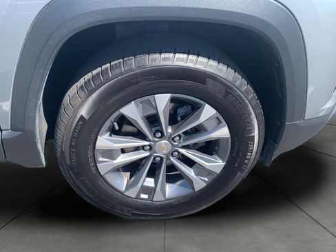 Certified 2025 Chevrolet Equinox LT AWD/4WD image 23