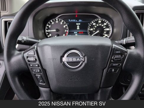 Certified 2025 Nissan Frontier SV image 12