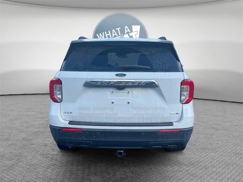 Used 2020 Ford Explorer XLT image 5