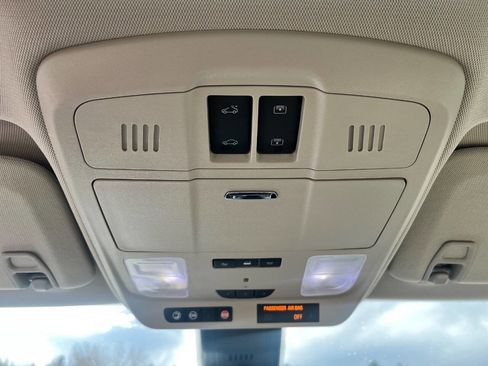 Used 2020 Buick Envision Premium image 19