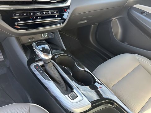 New 2026 Buick Envista Avenir FWD image 37