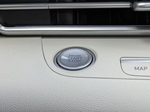 New 2026 Hyundai Elantra Limited FWD image 27