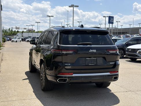 Used 2024 Jeep Grand Cherokee L Summit AWD/4WD image 10
