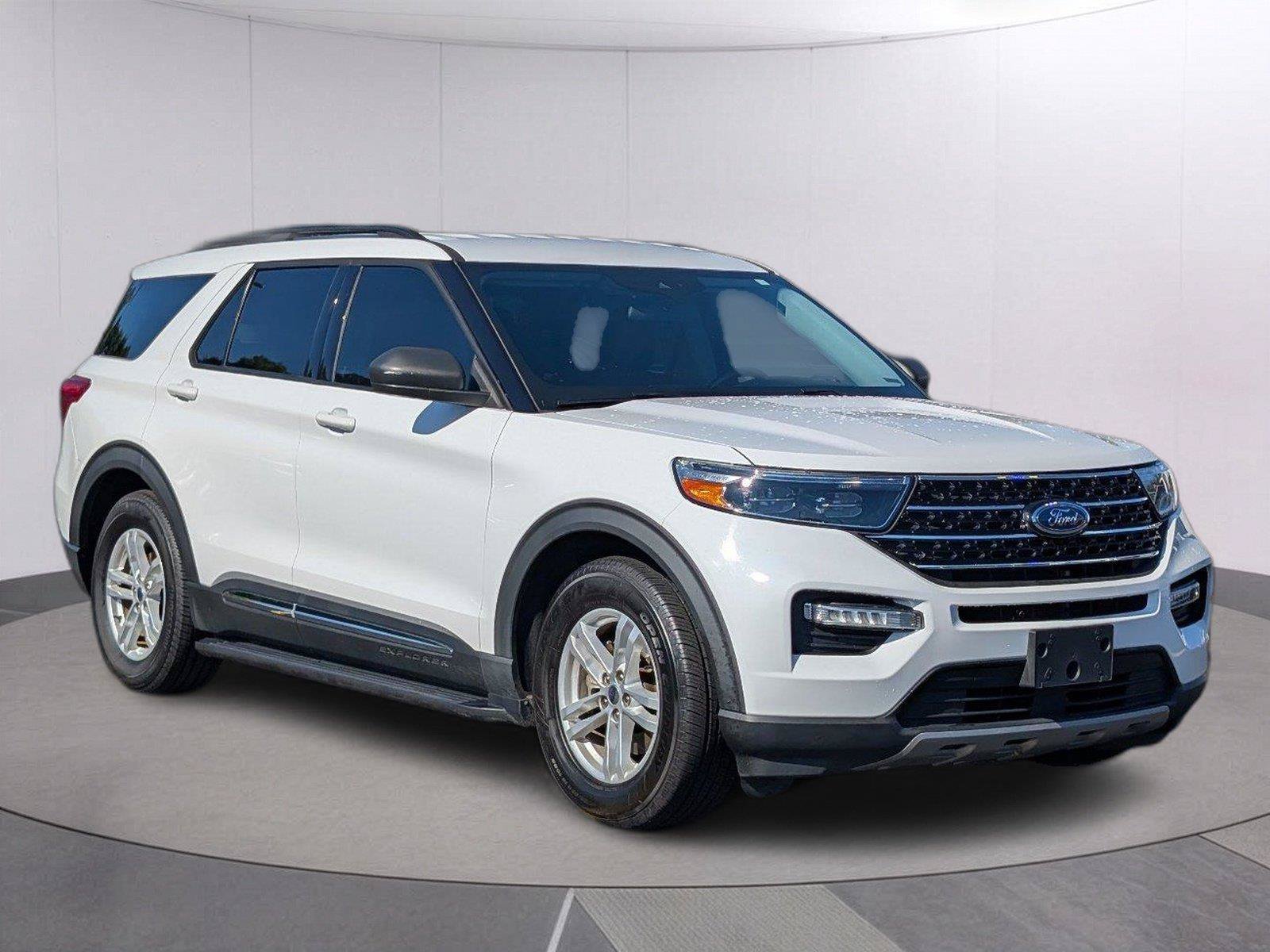 Used 2021 Ford Explorer XLT w/ Equipment Group 202A RWD image 9