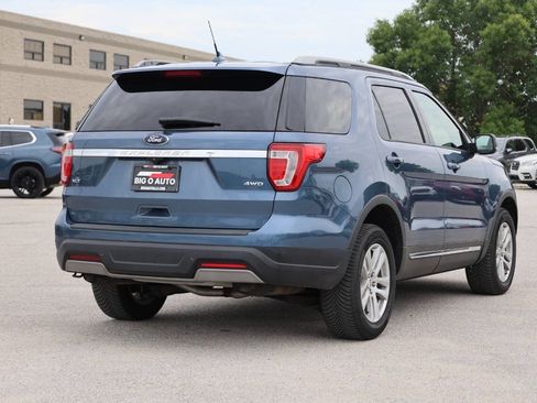 Used 2019 Ford Explorer XLT w/ Equipment Group 202A AWD/4WD image 9