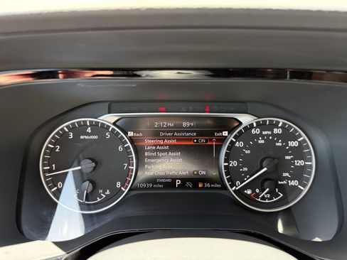 Used 2025 Nissan Pathfinder SV w/ SV Premium Package FWD image 20