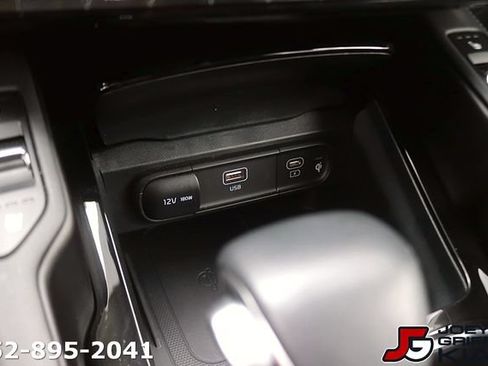 Certified 2025 Kia Telluride EX FWD image 24