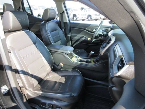 Certified 2019 GMC Acadia Denali AWD/4WD image 23