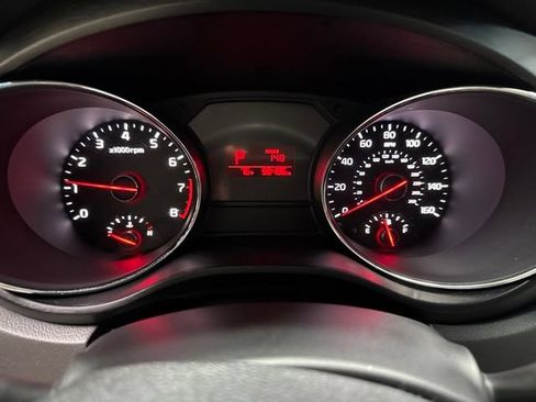 Used 2018 Kia Sedona L FWD image 15
