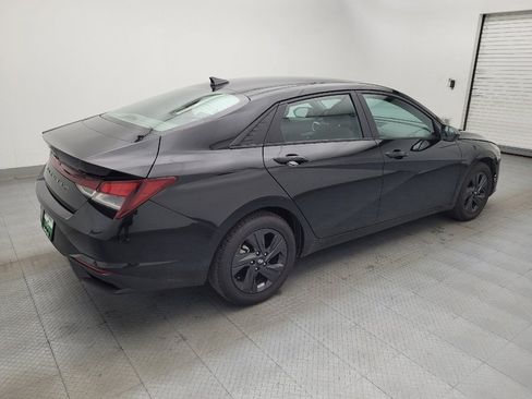 Used 2023 Hyundai Elantra SEL image 10