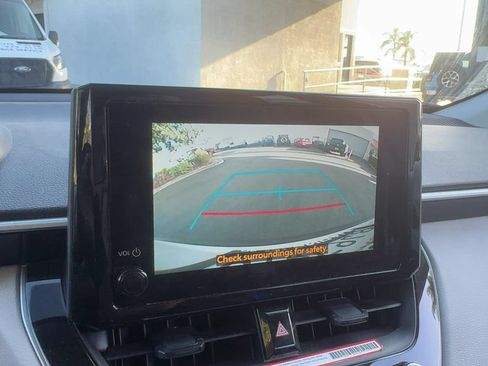 Used 2025 Toyota Corolla Cross L FWD image 17