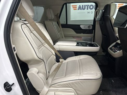 Used 2019 Lincoln Navigator L Black Label w/ Cargo Package AWD/4WD image 36