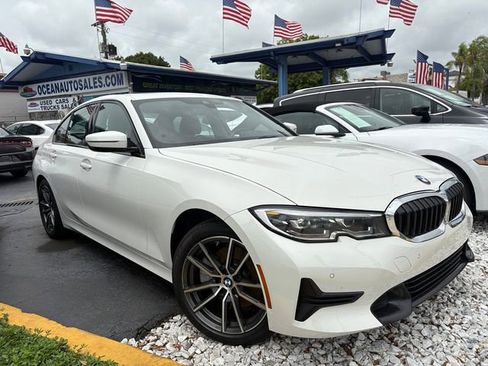 Used 2022 BMW 330i xDrive Sedan w/ Driving Assistance Package image 2