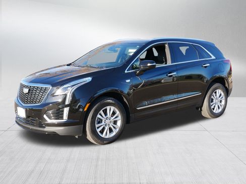 Certified 2024 Cadillac XT5 Luxury image 3
