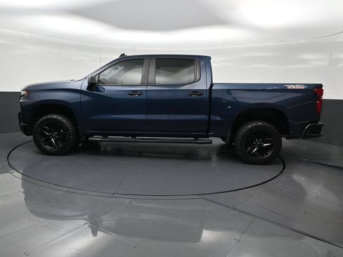 Used 2021 Chevrolet Silverado 1500 LT Trail Boss w/ Convenience Package II AWD/4WD image 2