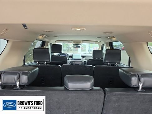Used 2023 Ford Expedition Max XLT AWD/4WD image 9