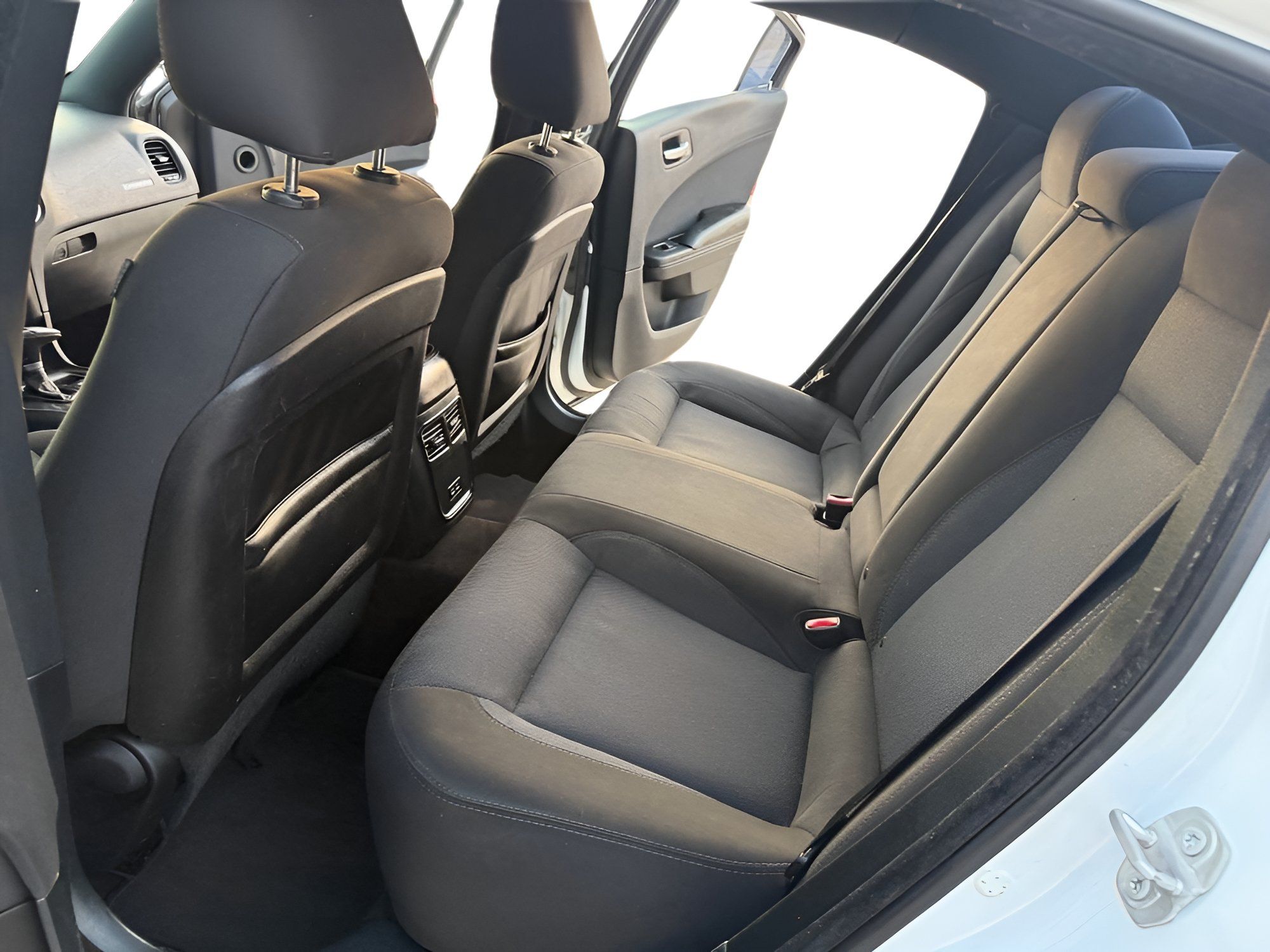 Used 2018 Dodge Charger SXT w/ Blacktop Package RWD image 12