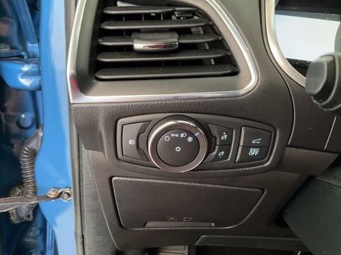 Used 2019 Ford Edge ST image 9