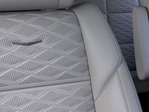 New 2026 Cadillac Escalade ESV Platinum Sport w/ LPO, ONYX Package image 21