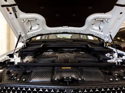 New 2026 Mercedes-Benz GLE 580 4MATIC image 32
