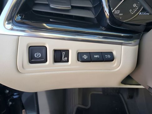 Used 2020 Cadillac XT6 Premium Luxury image 35