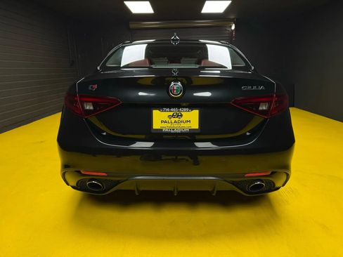 Used 2019 Alfa Romeo Giulia Ti Sport w/ Quick Order Package 22S Sport image 5