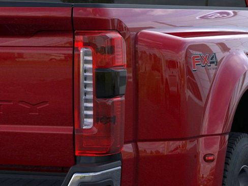 New 2026 Ford F450 Lariat w/ Lariat Ultimate Package image 46