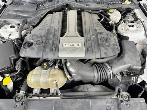 Used 2019 Ford Mustang GT Premium RWD image 29